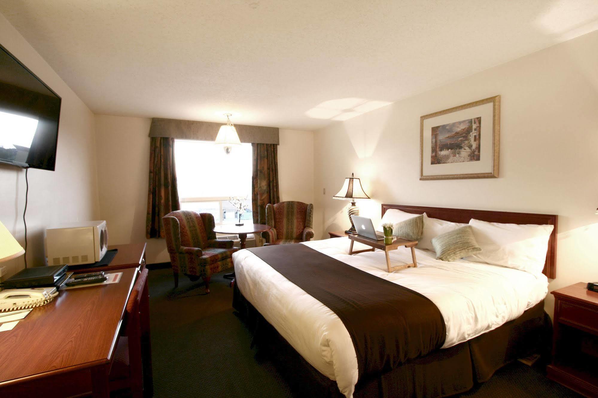 Foxwood Inn & Suites Drayton Valley Buitenkant foto