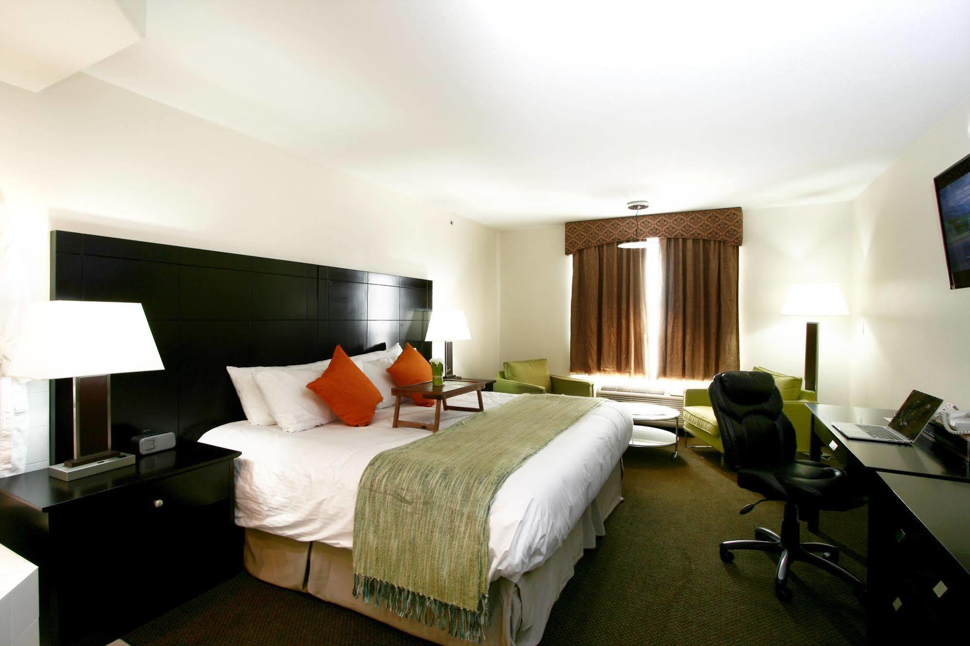 Foxwood Inn & Suites Drayton Valley Buitenkant foto